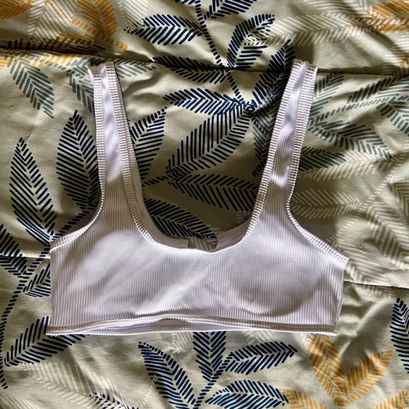 💚3/$20💚 White Ribbed Zaful Bikini Top - Picture 6 of 6